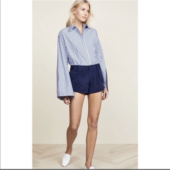 Alice + Olivia Pants - NWT Alice + Olivia Navy Blue Silk Pleated Butterfly Shorts Women Classic Sz 8
